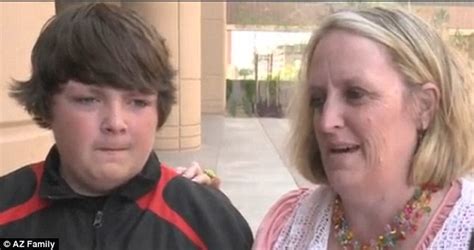 Jodi Arias Trial Obsessive Takes Teenage Son On 21 Hour