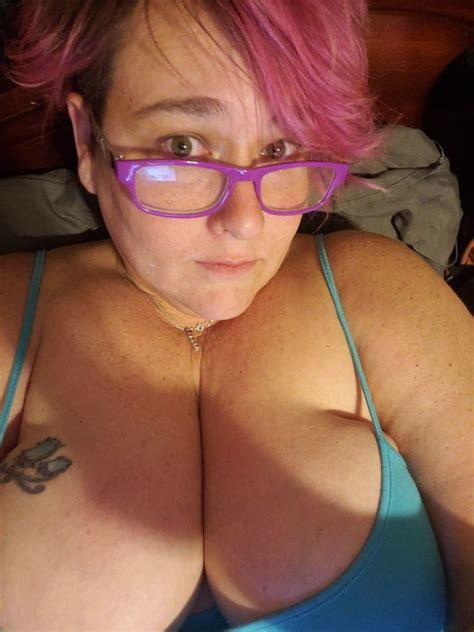 bbw mix 568 cleavage with glasses 16 pics xhamster