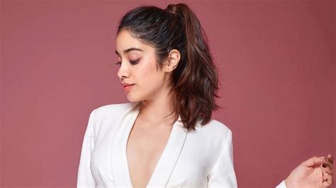 Janhvi Kapoor Proves Her Love For Corsets Once Again In This Sexy White