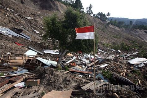 Gempa Bumi Di Desa Serempah Aceh Tengah Foto 42 680042