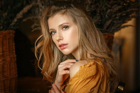 Elizaveta Podosetnikova Model Women Face Russian Model Blonde Wallpaper