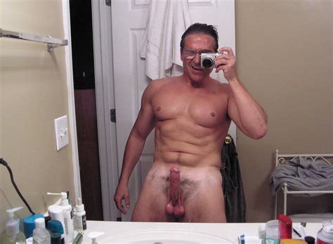 oldermen naked selfies