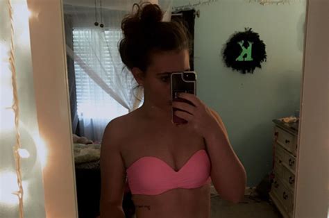 woman s bikini bedroom selfie goes viral can you spot why daily star