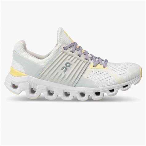 running shoes womens cloudswift white limelight  running