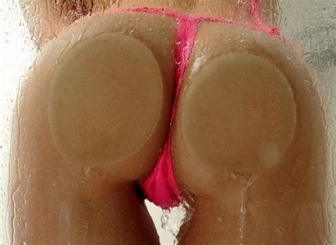 Very Wet Booty In Pink Thong Ass In Thong Hardcore