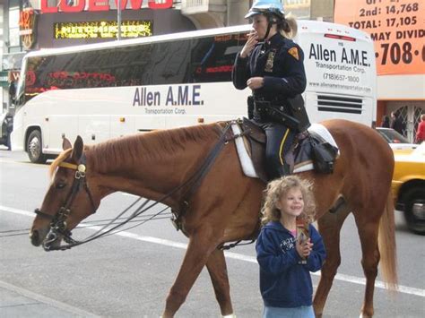 policewoman  horse photo