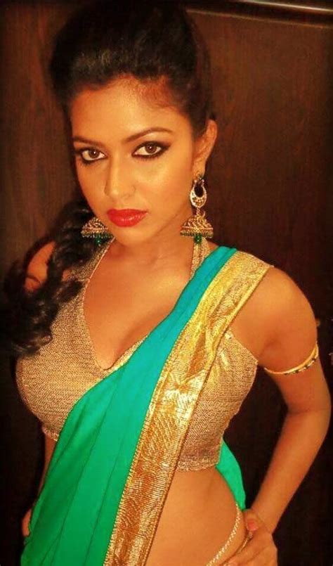 amala paul hot seducing saree stills sexy photo collection cinemagallop