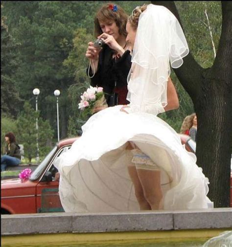 Here Comes The Crazy With 17 Funny Wedding Pictures Team