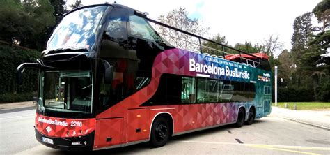 hop  hop  barcelona bus turistic turisme de barcelona trippergocom
