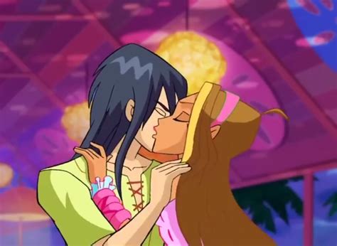 image s4 ep15 flora kisses helia on the cheek png winx club wiki wikia