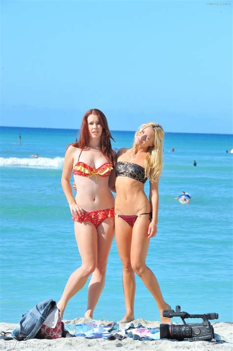 Lesbian Girls In Bikini Kissing Tonguing And Showing Hot