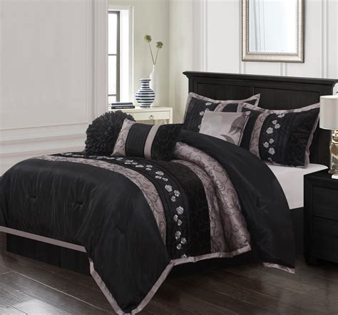 Nanshing Riley 7 Piece Comforter Set Black Queen