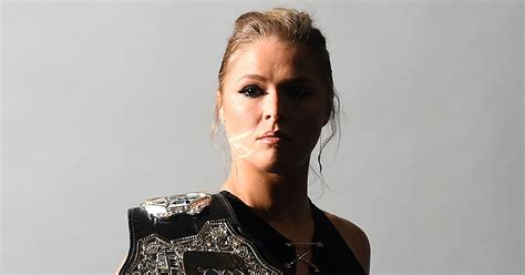 ronda rousey sports illustrated swimsuit issue