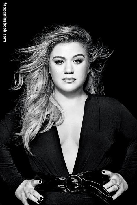 kelly clarkson nude sexy the fappening uncensored