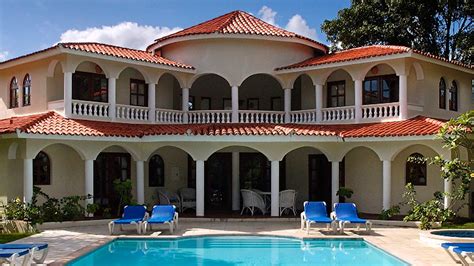 the crown villas resort at lifestyle holidays vacation