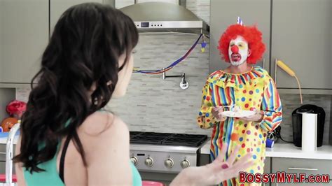 Kinky Cougar Fucks Clown And Gets Oral Eporner