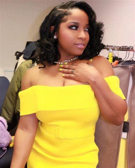 toya wright welcomes spring  jaw dropping  centered  radiant