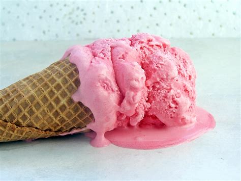 pink lemonade ice cream