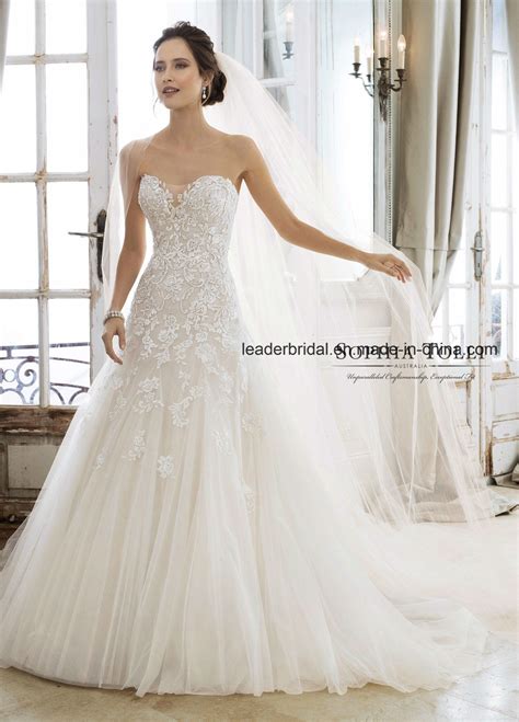 China Strapless Bridal Dress Strapless A Line Lace Beaded