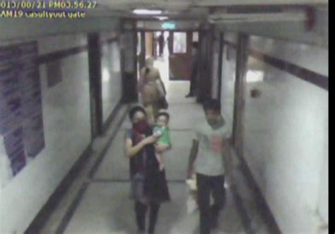 cctv footage of girl stealing 7 month old infant from his mother at delhi ddu hospital