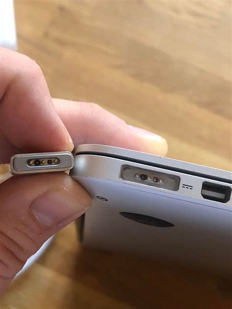 ive  noticed   macbook pro hasnt  charging  checked  magsafe connection