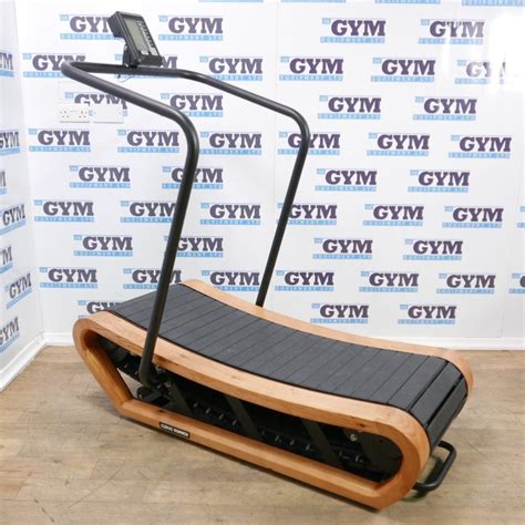 curve runner classic  motorised treadmill  treadmills