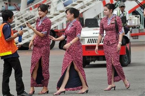 Lion Mentari Airlines Cabin Crew ~ World Stewardess Crews