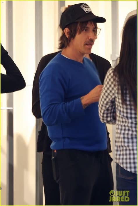 Anthony Kiedis Shows Tons Of Pda With 20 Year Old Girlfriend Photo