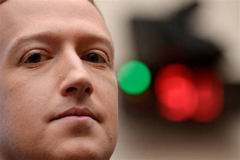 facebook colocará advertências em conteúdo após boicote de anunciantes