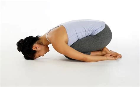 easy yoga poses    pain relief restorative strength