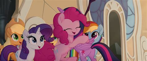image pinkie pie hugging twilight sparkle mlptmpng   pony