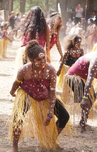 Photography Laura Aboriginal Dance Festival 2017 Lynn B Walsh Bl