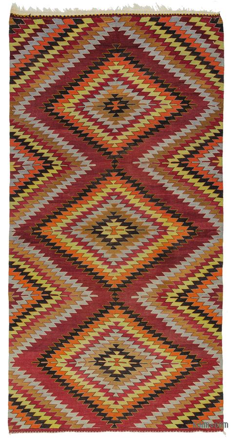 k0013270 red vintage turkish kilim rug 5 8 x 11 5 68 in x 137 in