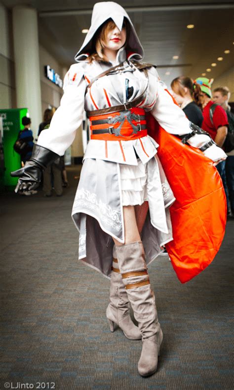 female ezio cosplay from assassin s creed 2 geekextreme