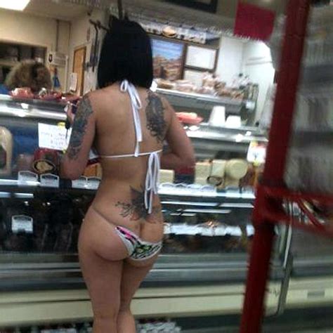 creepshot at the deli