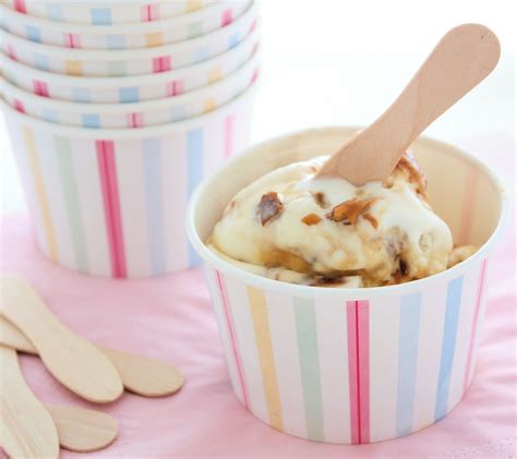 serve delicious ice creams  exclusive range  disposable cups blogger blast