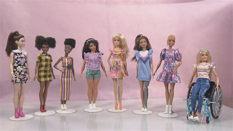 おもちゃの最新トレンドは「ボーダーレス」 性別・人種・年齢さまざまなハードルを超えた現代のおもちゃたち 義足のバービー人形から、授業で使える