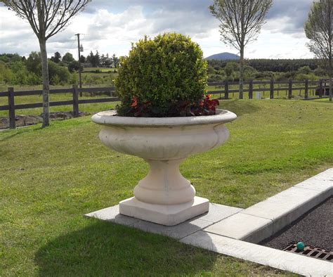 extra large victorian urn stone garden ornaments garden statues  uk