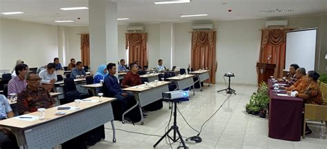 Workshop Media Pembelajaran Berbasis Teknologi Mobile Di Uns L P P M