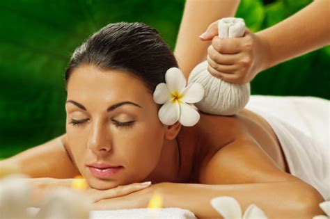 thai herbal hot compress massage berry siam balance thai massage