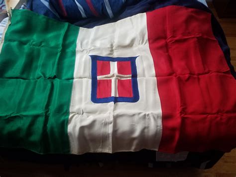 italian flag captured   great uncle  wwii vexillology
