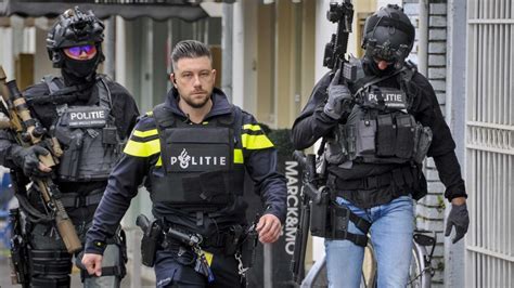 dutch police preparing  arrest  hostage taker today   city  arnhem