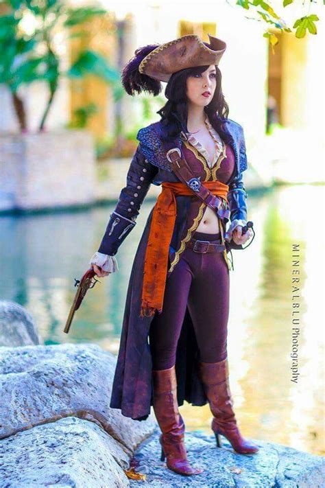 Pin By Tad Darcy On Costumes Pirate Outfit Pirate Woman Female