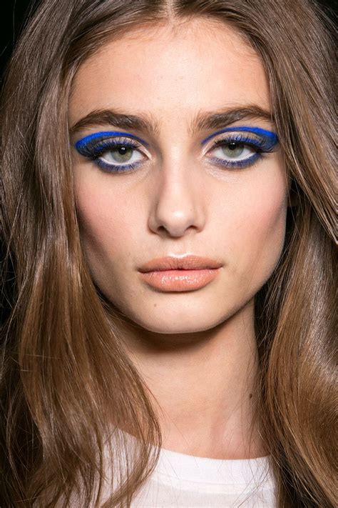 taylor marie hill beauty at atelier versace spring 2015