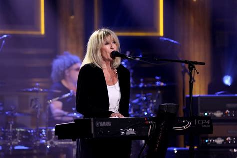 Fleetwood Mac’s Songbird Why Christine Mcvie Is An Unsung Hero