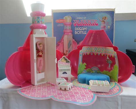 Vintage I Dream Of Jeannie Dream Bottle Toy Playset With 6