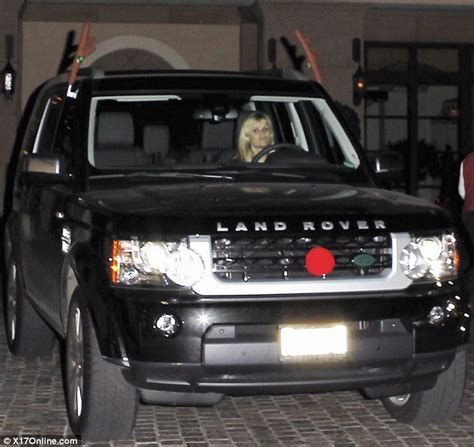 Foto do carro de Reese Witherspoon LAND Rover