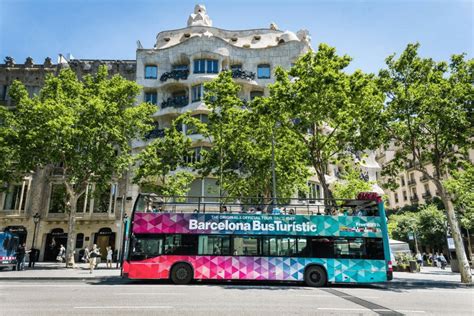 barcelona hop  hop  bus turistic  discount  bcntravel