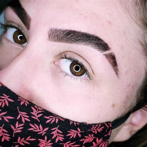Eyebrow Slit Detailed Guide 2022 Pros Cons Faqs Fabbon