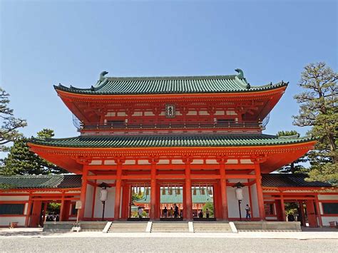 kyoto travel heian jingu shrine wow  japan